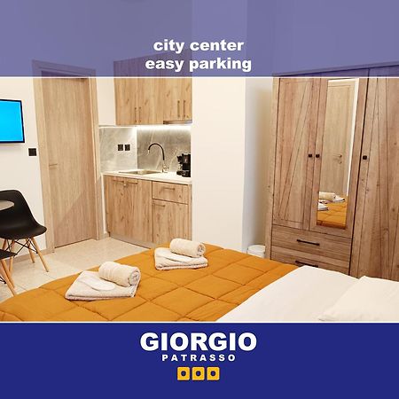 Giorgio Patrasso - Micro Apartment In The Center Of Patras Extérieur photo