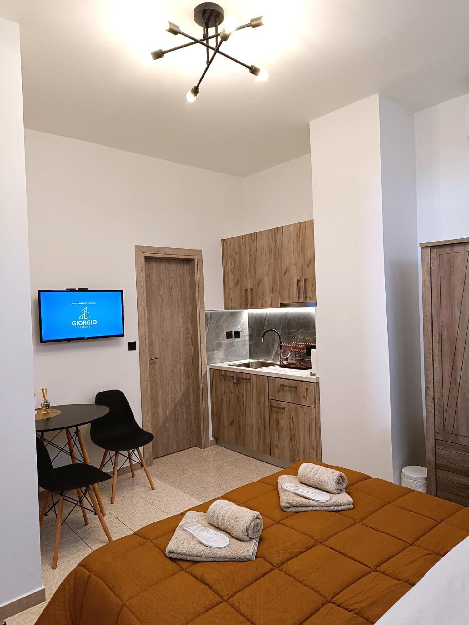 Giorgio Patrasso - Micro Apartment In The Center Of Patras Extérieur photo